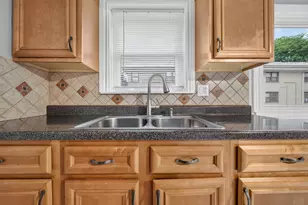 5024 N Austin Ave, Chicago, IL 60630 - Photo 11