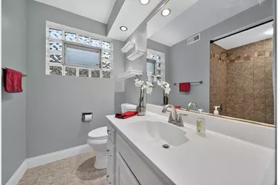 5024 N Austin Avenue #2E, Chicago, IL 60630 - Photo 19