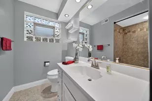 5024 N Austin Ave, Chicago, IL 60630 - Photo 19