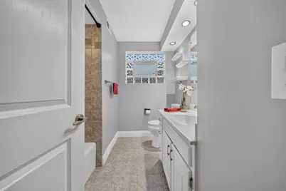 5024 N Austin Avenue #2E, Chicago, IL 60630 - Photo 21