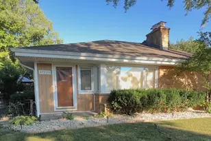 37235 N Hillside Dr, Lake Villa, IL 60046 - Photo 3