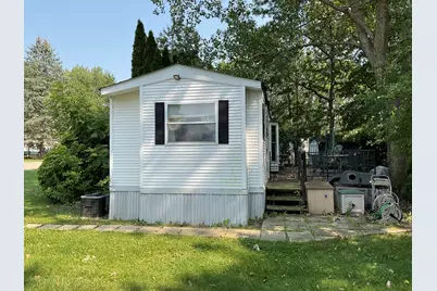 184 Windward, Lakemoor, IL 60051 - Photo 1