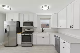 4150 W 83rd St, Chicago, IL 60652 - Photo 5