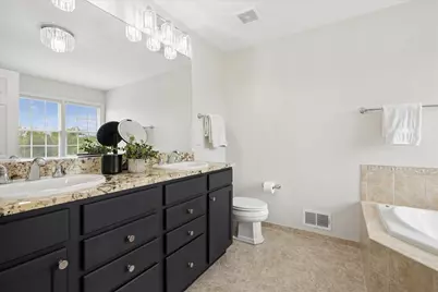 17 Harborside Way, Hawthorn Woods, IL 60047 - Photo 11