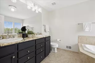 17 Harborside Way, Hawthorn Woods, IL 60047 - Photo 11