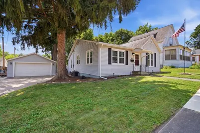 713 E Buchanan Street, Bloomington, IL 61701 - Photo 1