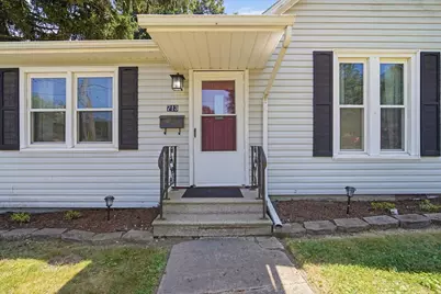 713 E Buchanan Street, Bloomington, IL 61701 - Photo 3