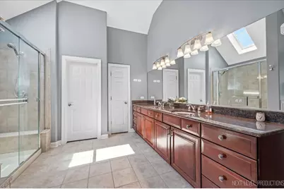 525 N Sycamore Lane, North Aurora, IL 60542 - Photo 31