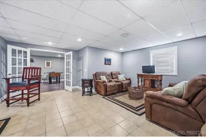 525 N Sycamore Lane, North Aurora, IL 60542 - Photo 35