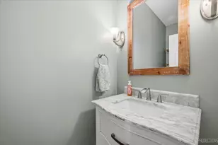 525 N Sycamore Ln, North Aurora, IL 60542 - Photo 13