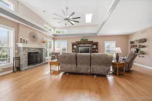 525 N Sycamore Ln, North Aurora, IL 60542 - Photo 15
