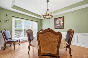 525 N Sycamore Ln, North Aurora, IL 60542 - Photo 5