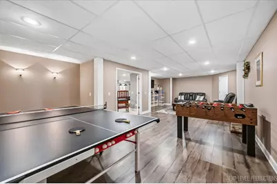 525 N Sycamore Lane, North Aurora, IL 60542 - Photo 37