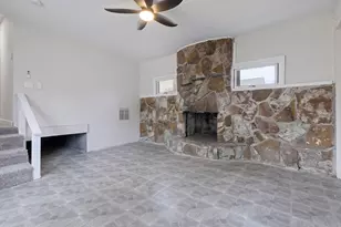 135 S 8th St, South Beloit, IL 61080 - Photo 11