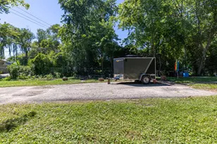 2207 Carmel Blvd, Zion, IL 60099 - Photo 17