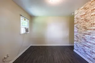 2207 Carmel Blvd, Zion, IL 60099 - Photo 13