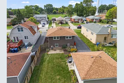 5902 W Maple Avenue, Berkeley, IL 60163 - Photo 27
