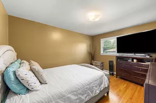 5902 W Maple Ave, Berkeley, IL 60163 - Photo 15
