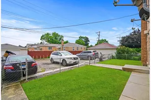 7651 W Addison St, Chicago, IL 60634 - Photo 9