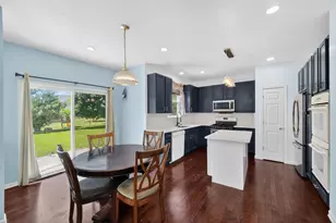 2743 Rourke Dr, Aurora, IL 60503 - Photo 9