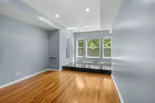 6710 S Ridgeland Ave, Chicago, IL 60649 - Photo 3
