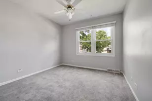 1477 William Clifford Ln, Elk Grove Village, IL 60007 - Photo 23