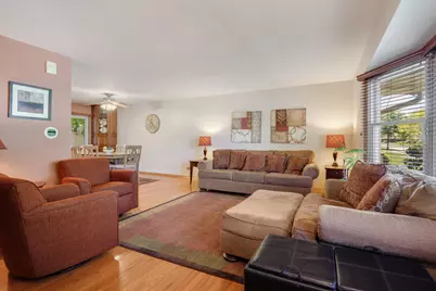1477 William Clifford Lane, Elk Grove Village, IL 60007 - Photo 3