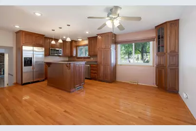 1477 William Clifford Lane, Elk Grove Village, IL 60007 - Photo 9