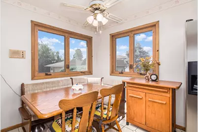 8432 W Amelia Drive, Niles, IL 60714 - Photo 13