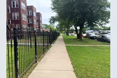 4640 W West End Avenue, Chicago, IL 60644 - Photo 7