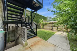 7918 S Greenwood Ave, Chicago, IL 60619 - Photo 35