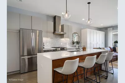 2550 W Fullerton Avenue #2E, Chicago, IL 60647 - Photo 5