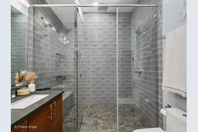 2550 W Fullerton Avenue #2E, Chicago, IL 60647 - Photo 15