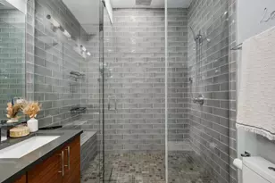 2550 W Fullerton Ave, Chicago, IL 60647 - Photo 15