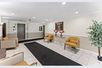 5510 Lincoln Avenue #B310, Morton Grove, IL 60053 - Photo 5