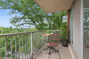 2200 S Stewart Ave, Lombard, IL 60148 - Photo 17