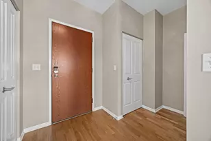 801 Village Center Dr, Burr Ridge, IL 60527 - Photo 19