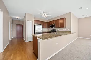 801 Village Center Dr, Burr Ridge, IL 60527 - Photo 7