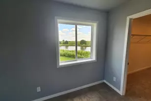 830 Bach Ct, Woodstock, IL 60098 - Photo 7