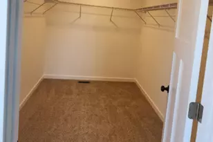 830 Bach Ct, Woodstock, IL 60098 - Photo 9