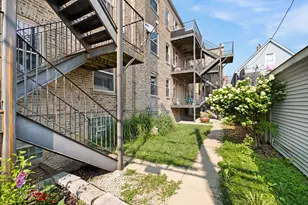 3435 W Berteau Ave, Chicago, IL 60618 - Photo 17