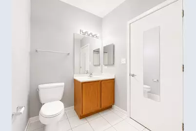 803 E 41st Street #1B, Chicago, IL 60653 - Photo 9