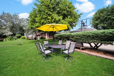 28W575 Barnes Avenue, West Chicago, IL 60185 - Photo 17