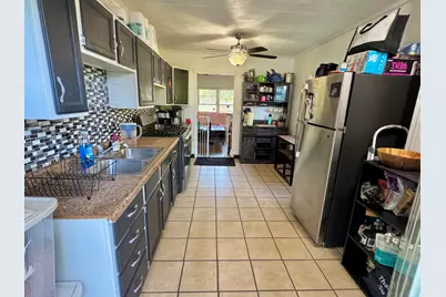 2013 Chestnut Avenue, Sterling, IL 61081 - Photo 3