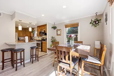 132 Walnut Court, Mundelein, IL 60060 - Photo 5