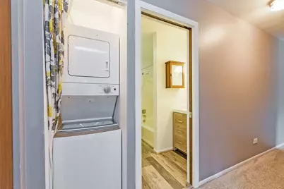 1464 Stonebridge Circle #E3, Wheaton, IL 60189 - Photo 5