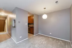 1464 Stonebridge Cir, Wheaton, IL 60189 - Photo 3