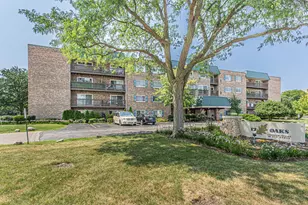 700 Perrie Dr, Elk Grove Village, IL 60007 - Photo 1