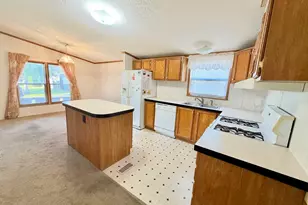 452 B Meadowlark Cir, Sandwich, IL 60548 - Photo 7