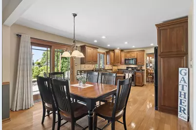 8130 Edgebrook Lane, Tinley Park, IL 60487 - Photo 11